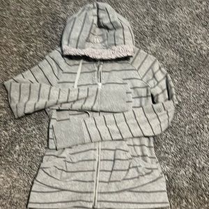Lululemon mint condition scuba hoodie special edition size 6 grey stripe